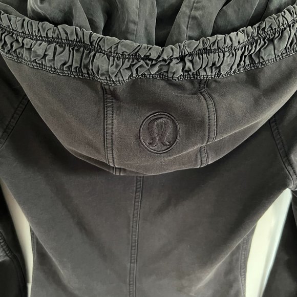 Lululemon Black Limited Edition Scuba Jacket Size Sm - Picture 4 of 5